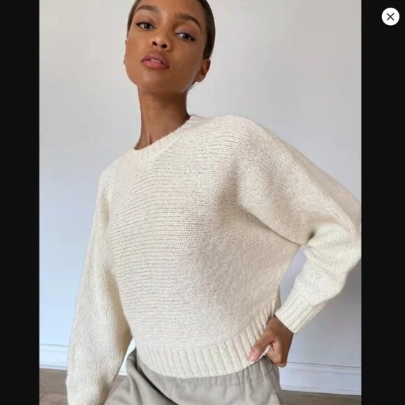 Aritzia Babaton Day Off Sweater – 100% Alpaca - Picture 2 of 12